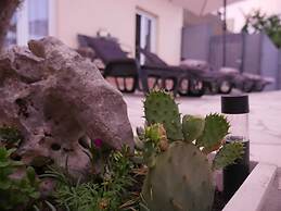 Cosy Apartment Shadesofblue M&M With Private Pool