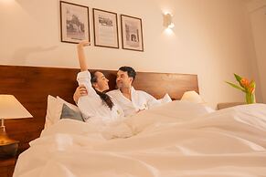 Uppuveli Beach by DSK