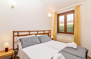 Villas with private pool in Costa Rei