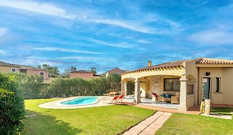 Villas with private pool in Costa Rei
