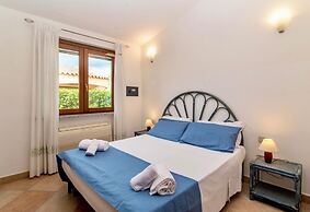 Villas with private pool in Costa Rei