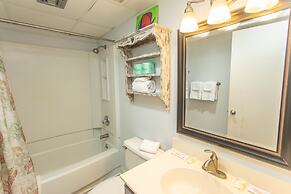 Royal Garden Resort 511 2 Bedroom Condo by RedAwning