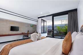 The Kanjeng Suites Kuta Galeria - Bali