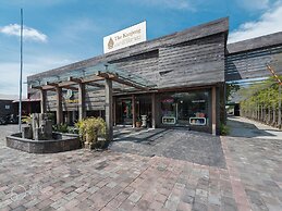 The Kanjeng Suites Kuta Galeria - Bali