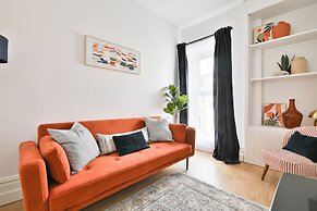 Beautifully Designed 2 Bed Apartment