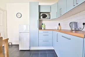 Beautifully Designed 2 Bed Apartment