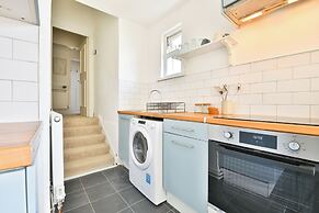 Beautifully Designed 2 Bed Apartment