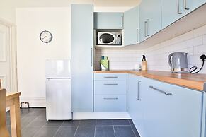 Beautifully Designed 2 Bed Apartment