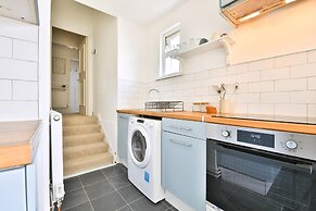 Beautifully Designed 2 Bed Apartment