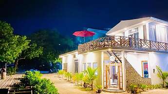 String Wave Maldives