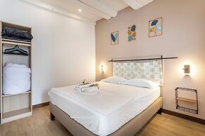 Adira Marseille Panier