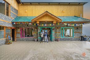 Zostel Shoja - Jibhi