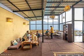 Zostel Shoja - Jibhi