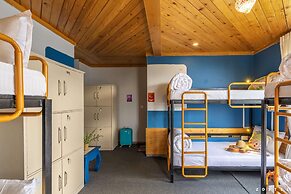 Zostel Shoja - Jibhi