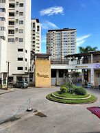 The Persimmon Studios 1233