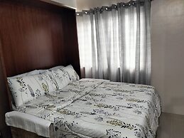 The Persimmon Studios 1233