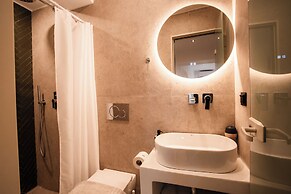 La Maltese Boutique Paros