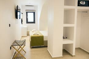 La Maltese Boutique Paros