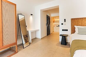 La Maltese Boutique Paros