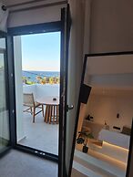 La Maltese Boutique Paros