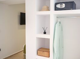 La Maltese Boutique Paros