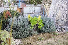 StayAU Family Home in Caroline Springs