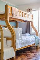 StayAU Family Home in Caroline Springs