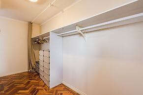 StayAU Family Home in Caroline Springs