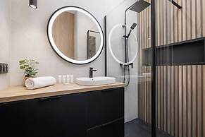 Modern Apartment by Renters