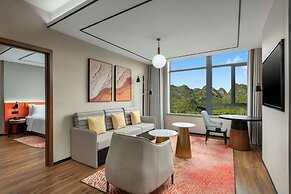 Hilton Garden Inn Xingyi Wanfenglin