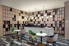 Hilton Garden Inn Xingyi Wanfenglin