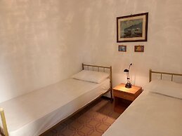 Attractive Apartment With Private Garden