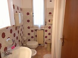 Attractive Apartment With Private Garden