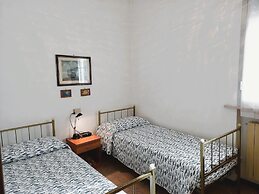 Attractive Apartment With Private Garden