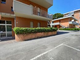 Attractive Apartment With Private Garden