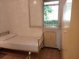 Attractive Apartment With Private Garden