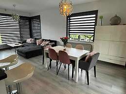 Villa With Private Pool In Blaregnies