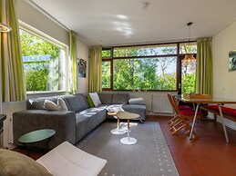 Beautiful Bungalow With Garden