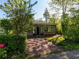 Beautiful Bungalow With Garden