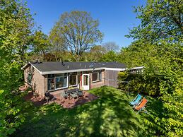 Beautiful Bungalow With Garden