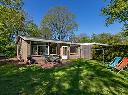 Beautiful Bungalow With Garden