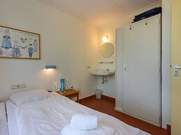 Beautiful Bungalow With Garden