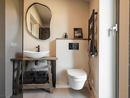 Beautiful Holiday Home With Garden