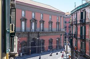 Into Mann in Naples With 5 Bedrooms and 5 Bathrooms