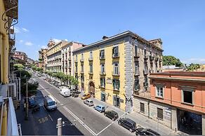 Into Mann in Naples With 5 Bedrooms and 5 Bathrooms