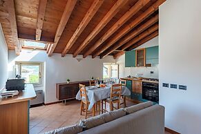 Bruno House Lakeview & Shared Pool