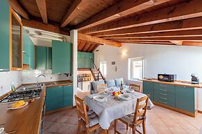 Bruno House Lakeview & Shared Pool