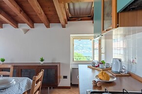 Bruno House Lakeview & Shared Pool