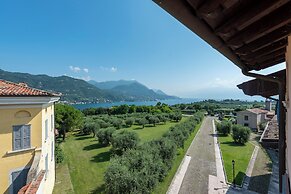 Bruno House Lakeview & Shared Pool