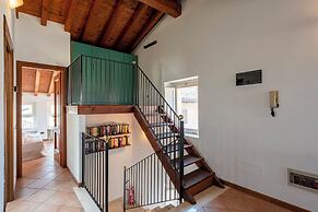 Bruno House Lakeview & Shared Pool